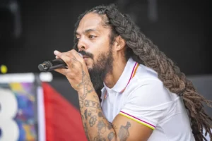Geger Glastonbury! Bob Vylan ‘Dibuang’ Agensi Usai Serukan Slogan Kontroversial, PM Inggris Ikut Geram